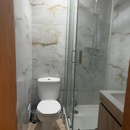 Elegant Getaway - Spacious 3 Bedroom -lisbon Baixa Da Banheira *